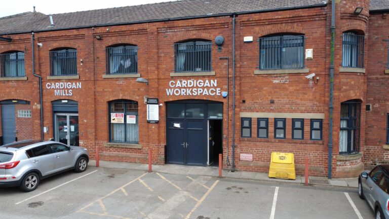 Small Industrial units to Let